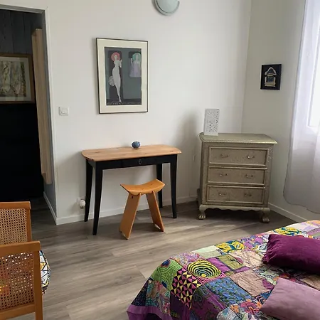 Dans Maison D'artiste Apartment *